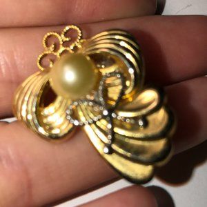 Golden Angel Pin